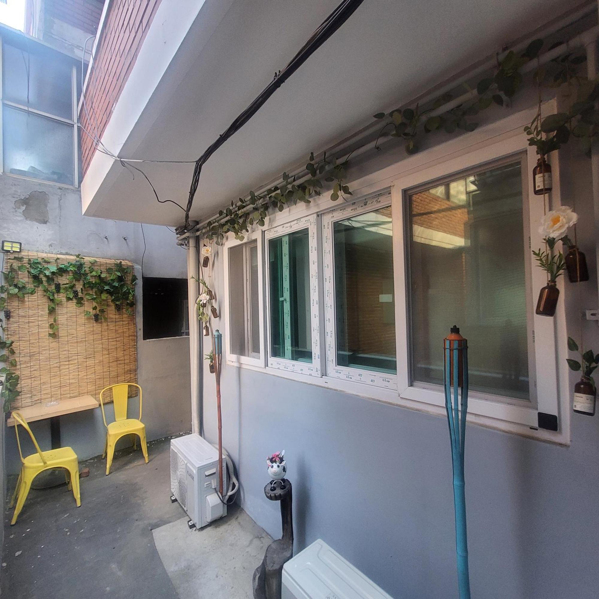Newly Renovated 2 Bedroom Apartment #7 Seoul Exterior photo